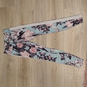 Nike Dri-Fit size small leggings